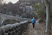 19 Ponte antico sul torrente Imagna